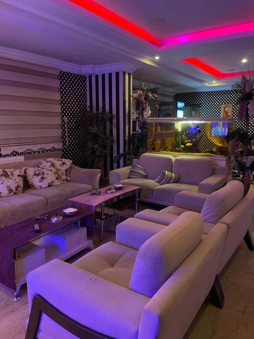 Dimet Park Hotel Wan Zewnętrze zdjęcie